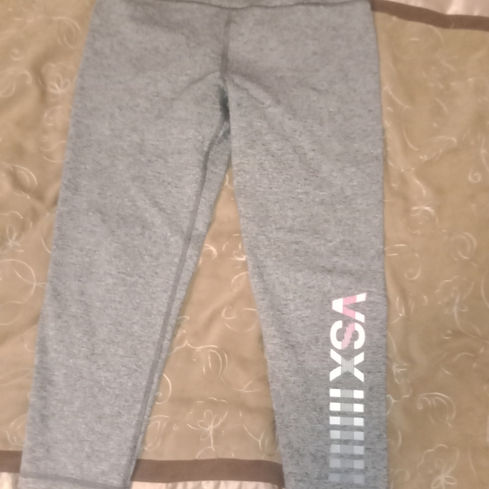 Victoria secret sport Capri leggings